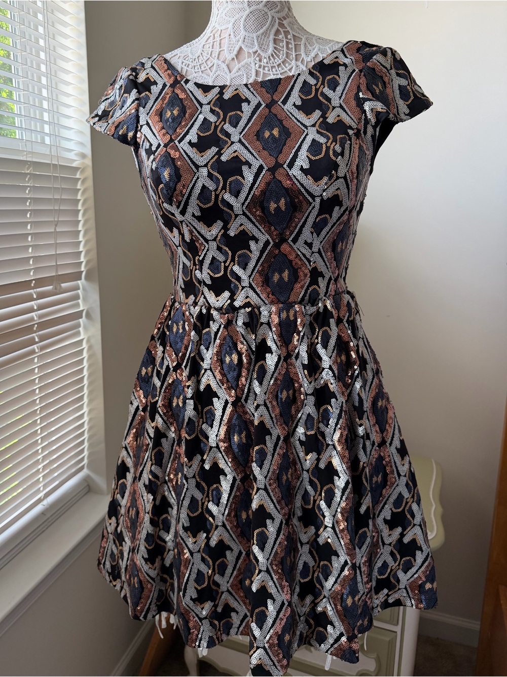 *NEEDS REPAIR* Speechless Size 5 Metallic Sequin Cocktail Dress with Crinoline